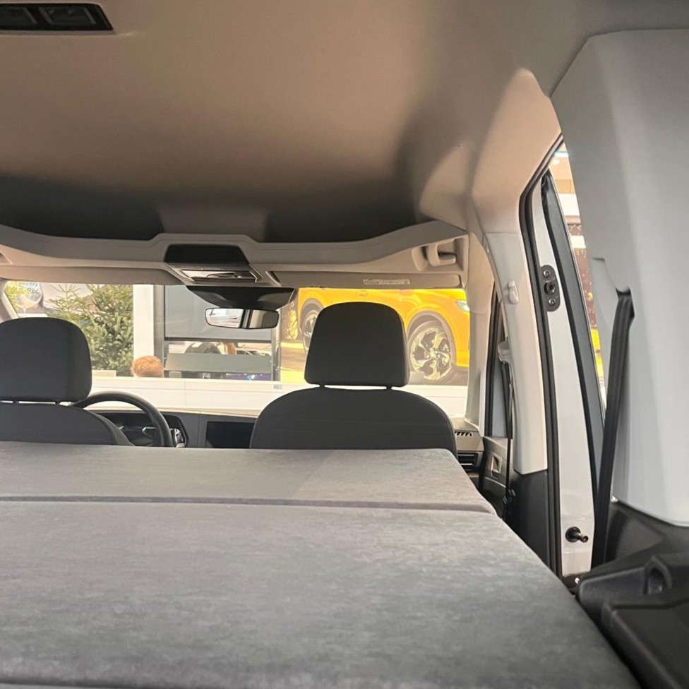 Distribución de camping para van